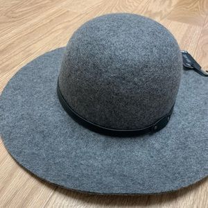 D&Y 100% Wool gray wide brimmed hat